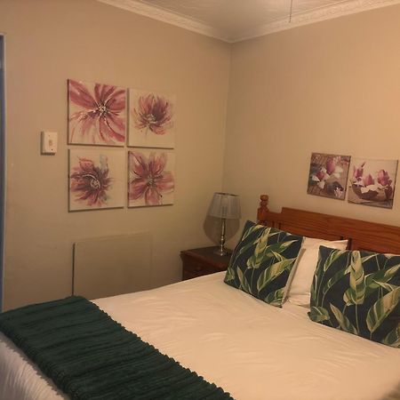 Rita'S Guesthouse Cc 브레이헤이트 외부 사진